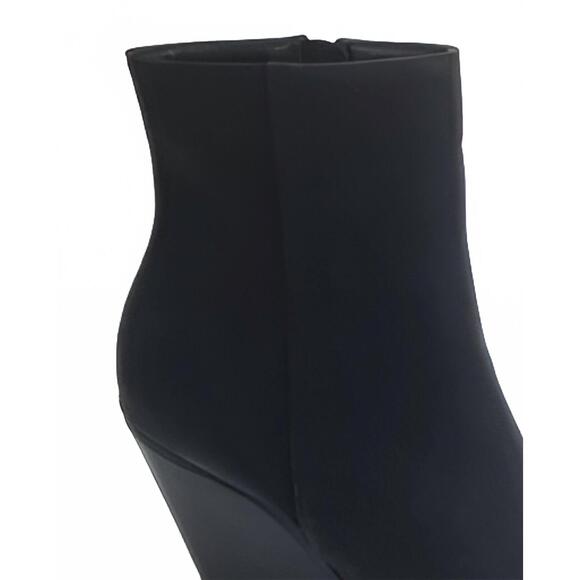 NEW CHICPIER women\'s pointed western booties in jet black